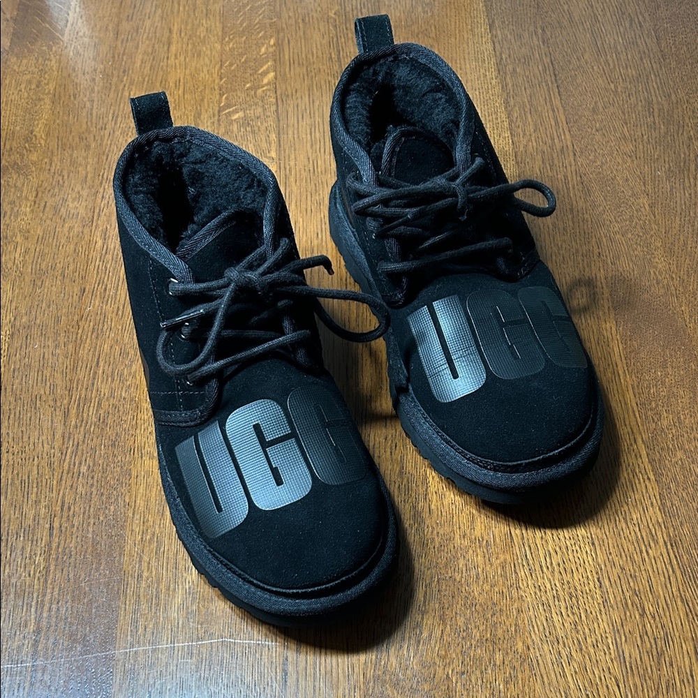UGG Neumel Scatter Graphic Black Suede Lace-Up Boots Size 7